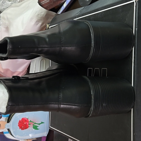 MIA McKenna Black Ankle Boots 8.5 Women New In Box - Picture 6 of 7